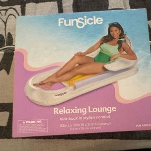 Pool float lounge NIB